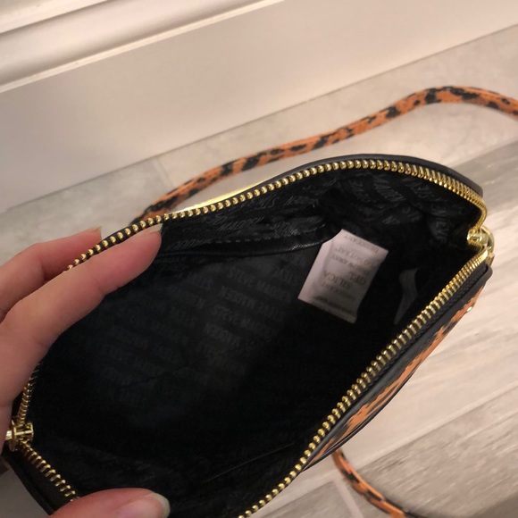🎉HP🎉Steve Madden BMaggie Leopard Crossbody - Picture 7 of 7